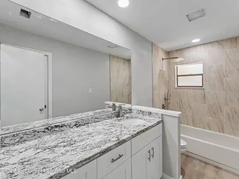 Bath - 162 W Massachusetts St, Hernando, FL 34442 photo 6 of 9