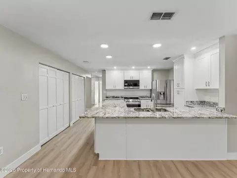 Kitchen - 162 W Massachusetts St, Hernando, FL 34442 photo 1 of 10