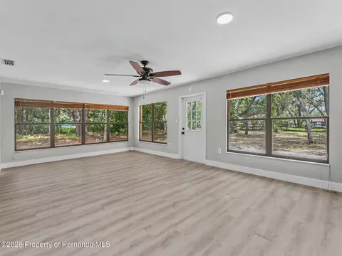Living - 162 W Massachusetts St, Hernando, FL 34442 photo 19 of 28