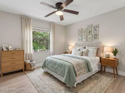 Bedroom - 162 W Massachusetts St, Hernando, FL 34442 photo 6 of 8