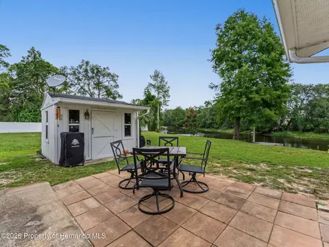 Exterior - 4101 E Gloria Dr, Hernando, FL 34442 photo 12 of 15