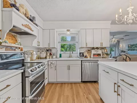 Kitchen - 4101 E Gloria Dr, Hernando, FL 34442 photo 1 of 6
