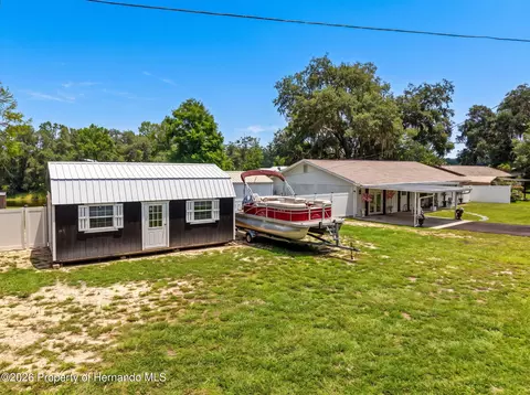 Exterior - 4101 E Gloria Dr, Hernando, FL 34442 photo 14 of 15