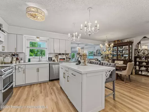 Kitchen - 4101 E Gloria Dr, Hernando, FL 34442 photo 3 of 6