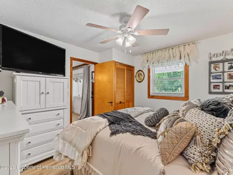 Bedroom - 4101 E Gloria Dr, Hernando, FL 34442 photo 1 of 6