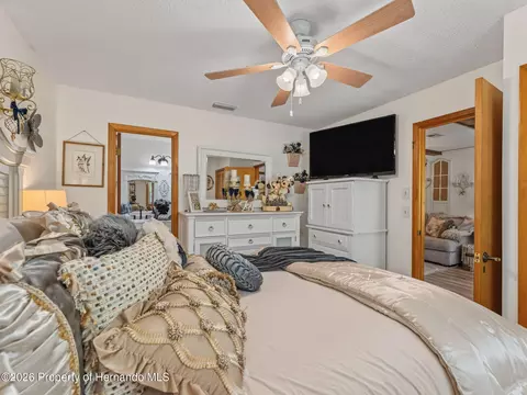 Bedroom - 4101 E Gloria Dr, Hernando, FL 34442 photo 2 of 6