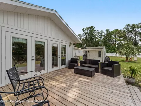 Exterior - 4101 E Gloria Dr, Hernando, FL 34442 photo 5 of 15