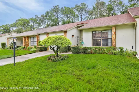 Exterior - 6591 Brambleleaf Dr, Spring Hill, FL 34606 photo 2 of 10