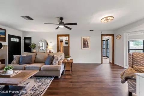 Entry Way - 8449 Valmora St, Spring Hill, FL 34608 photo 3 of 6