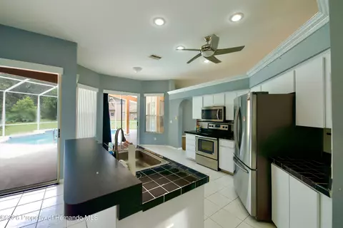 Kitchen - 13808 Rudi Loop, Spring Hill, FL 34609 photo 1 of 2