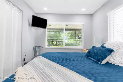 Bedroom - 5421 Gay St, Spring Hill, FL 34607 photo 2 of 5