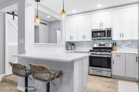 Kitchen - 5421 Gay St, Spring Hill, FL 34607 photo 5 of 5