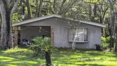 8378 Hillcrest Dr, Brooksville, FL 34601