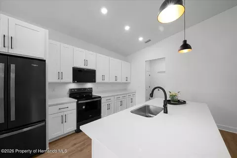 Kitchen - 6589 Freeport Dr, Spring Hill, FL 34608 photo 2 of 4