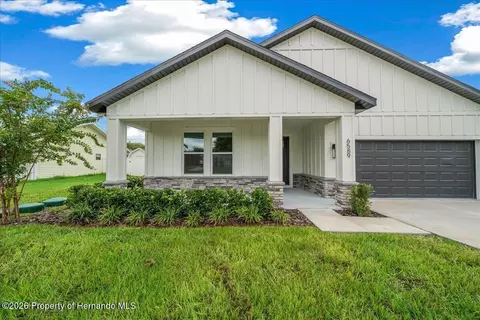 Exterior - 6589 Freeport Dr, Spring Hill, FL 34608 photo 6 of 7