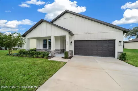 Exterior - 6589 Freeport Dr, Spring Hill, FL 34608 photo 5 of 7