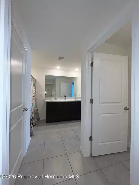 Entry Way - 4045 Montano Ave, Spring Hill, FL 34609 photo 4 of 5
