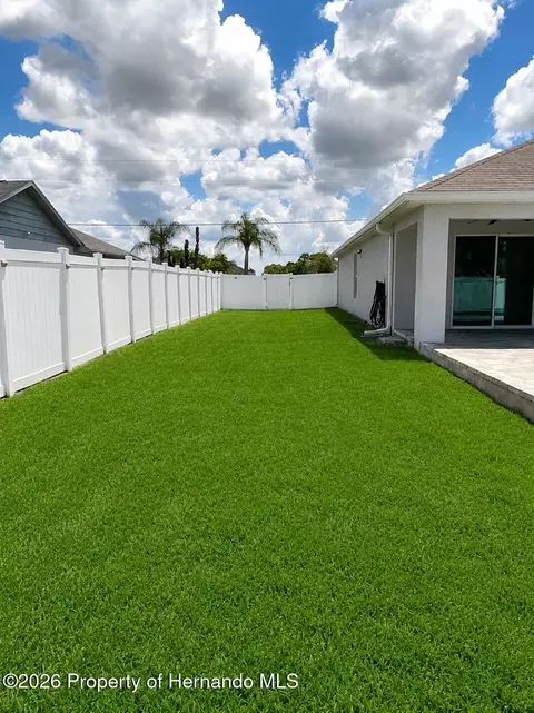Exterior - 4045 Montano Ave, Spring Hill, FL 34609 photo 5 of 8