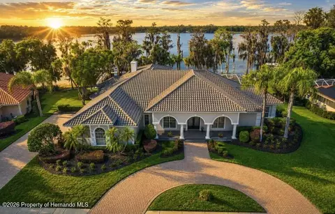 5643 White Ibis Ln, Land O'lakes, FL 34638