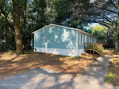 163 Arkays Ave, Brooksville, FL 34614