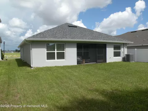 Exterior - 4485 Sutherland St, Spring Hill, FL 34609 photo 4 of 5
