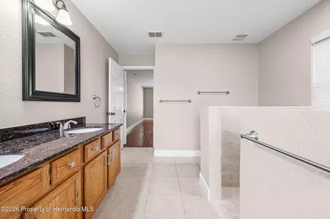 Bath - 2275 Fairview Rd, Spring Hill, FL 34609 photo 3 of 5