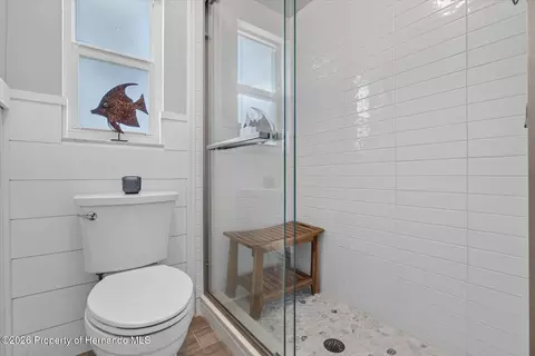 Bath - 6086 Island Dr, Weeki Wachee, FL 34607 photo 3 of 3