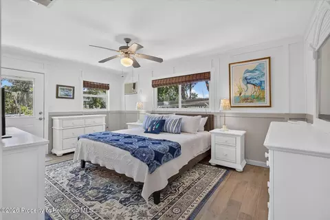 Bedroom - 6086 Island Dr, Weeki Wachee, FL 34607 photo 1 of 6