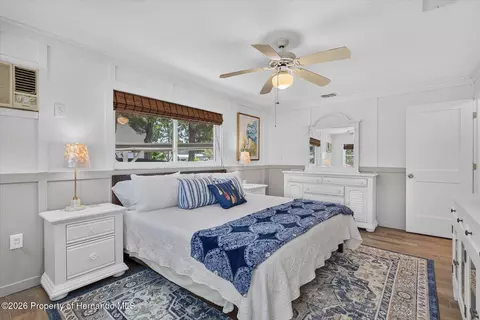 Bedroom - 6086 Island Dr, Weeki Wachee, FL 34607 photo 3 of 6