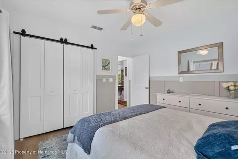 Bedroom - 6086 Island Dr, Weeki Wachee, FL 34607 photo 6 of 6