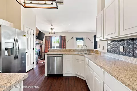 Kitchen - 5355 Berrien Ave, Spring Hill, FL 34608 photo 2 of 5