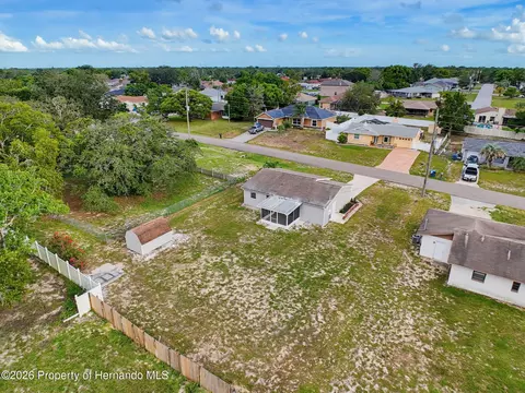 View/Area - 2245 Bishop Rd, Spring Hill, FL 34608 photo 6 of 13