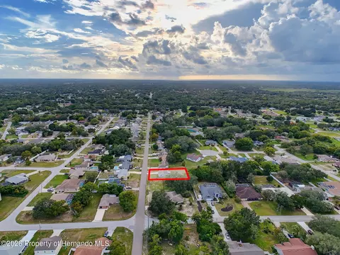 View/Area - 2245 Bishop Rd, Spring Hill, FL 34608 photo 8 of 13