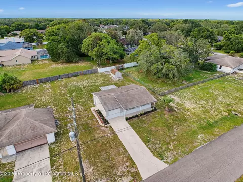 View/Area - 2245 Bishop Rd, Spring Hill, FL 34608 photo 2 of 13