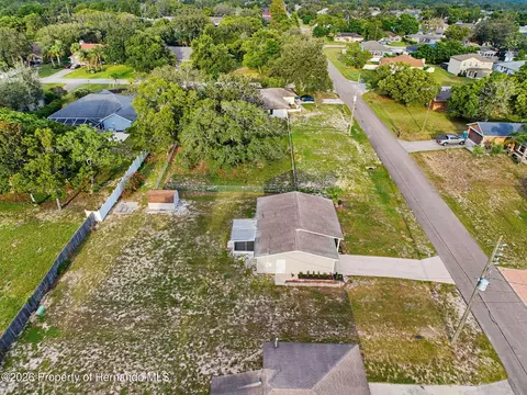 View/Area - 2245 Bishop Rd, Spring Hill, FL 34608 photo 11 of 13