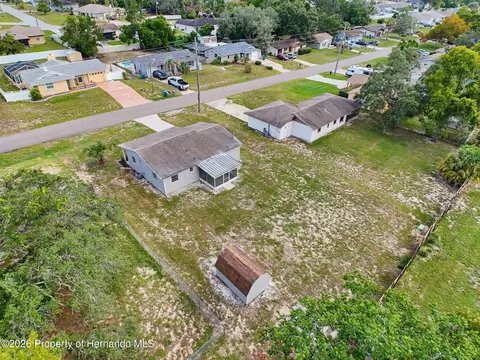 View/Area - 2245 Bishop Rd, Spring Hill, FL 34608 photo 4 of 13