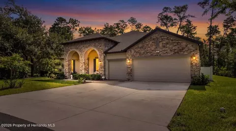 7 Bellis Ct, Homosassa, FL 34446