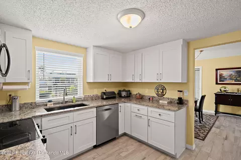 Kitchen - 4114 Orchid Dr, Hernando Beach, FL 34607 photo 3 of 4