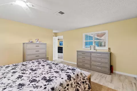 Bedroom - 4114 Orchid Dr, Hernando Beach, FL 34607 photo 3 of 8