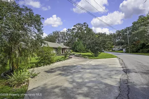 Exterior - 8150 Tranquil Dr, Spring Hill, FL 34606 photo 11 of 14