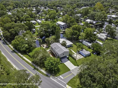 View/Area - 5610 Ramada St, Weeki Wachee, FL 34607 photo 11 of 13
