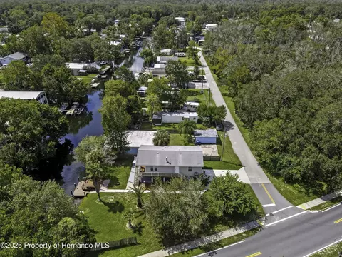 View/Area - 5610 Ramada St, Weeki Wachee, FL 34607 photo 10 of 13