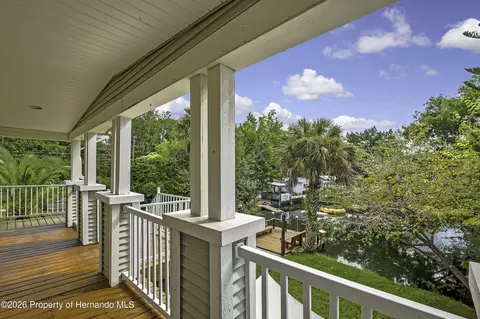 Exterior - 5610 Ramada St, Weeki Wachee, FL 34607 photo 4 of 10