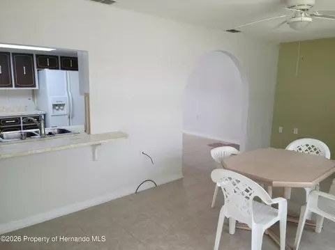 Dining - 404 Portland Ave, Spring Hill, FL 34606 photo 2 of 4