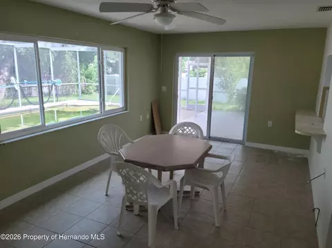 Dining - 404 Portland Ave, Spring Hill, FL 34606 photo 1 of 4