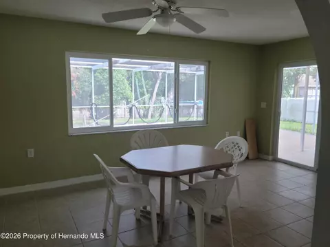 Dining - 404 Portland Ave, Spring Hill, FL 34606 photo 4 of 4