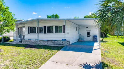 8929 Highpoint Blvd, Brooksville, FL 34613