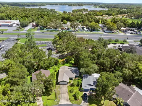 View/Area - 406 E Circlewood St, Inverness, FL 34452 photo 3 of 8