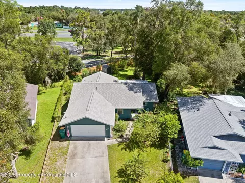 View/Area - 406 E Circlewood St, Inverness, FL 34452 photo 6 of 8