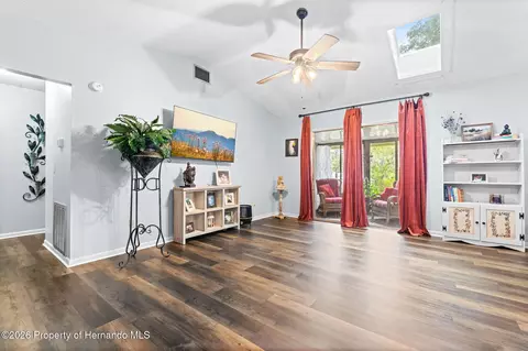 Living - 406 E Circlewood St, Inverness, FL 34452 photo 1 of 1